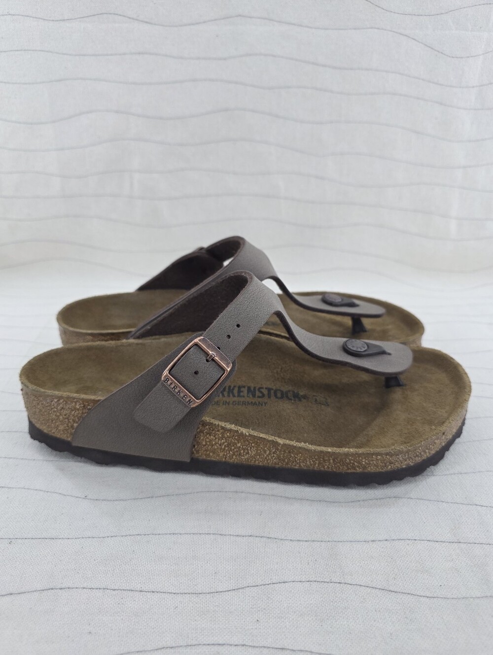 Birkenstock Womens Gizeh Brown Thong Sandals Shoes Size 8 US/ 39 EU